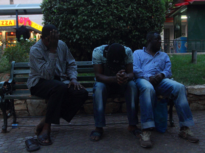 Οι μετανάστες θύματα των εκλογών και των ρατσιστών