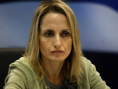 Καταγγέλλουν τη Μπιρμπίλη επειδή δεν τους συναντά