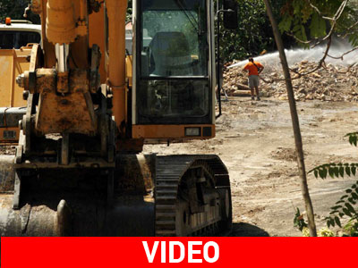 Σκάβουν τώρα που ήρθαν οι τουρίστες