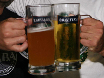 «Ελάτε να πιούμε μπύρα με το μέτρο!»