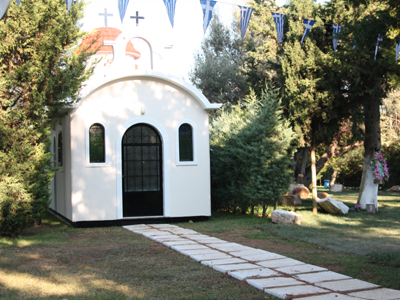 Τοποθέτησαν παράνομα εκκλησάκι για να μαζέψουν ψήφους