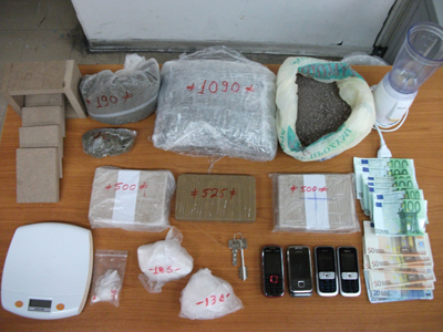 Συνελήφθησαν για εμπορία ναρκωτικών