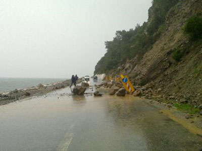 Έβρεξε βράχια στην Σάμο
