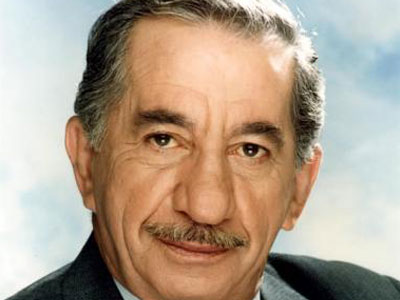 Δίνουν το όνομά του σε πλατεία