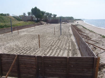 Ισοπέδωσαν την παραλία για τις ανάγκες του ξενοδοχείου