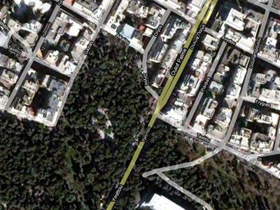 Άνοιξαν δρόμο μέσα στο πάρκο Ιλισίων