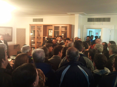 Υπό κατάληψη το γραφείο του προέδρου της «ΠΥΡΚΑΛ»