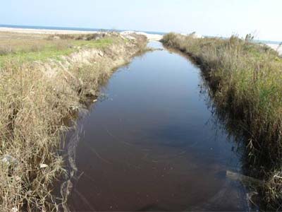 Μαύρα τα ρέματα της Παραλίας Κατερίνης