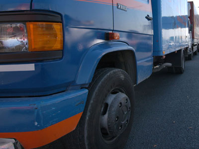 Τον έκλεψαν ενώ άλλαζε λάστιχο