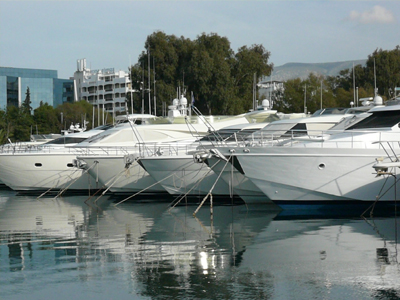 Έκλεψαν εξωλέμβιες μηχανές