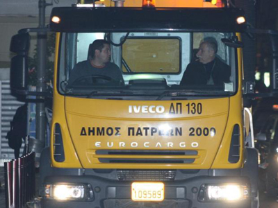 Συνόδευσαν τα απορριμματοφόρα του Δήμου Πατρέων