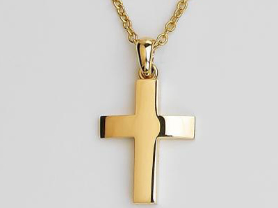 Τη χτύπησε για να της πάρει τον σταυρό