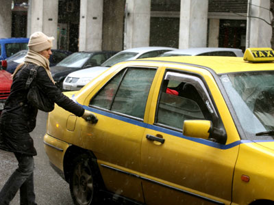 Δεκάδες διαρρήξεις σε ταξί στην Πάτρα