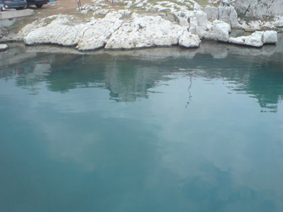 Τα λιπαντικά μόλυναν τη θαλάσσια περιοχή