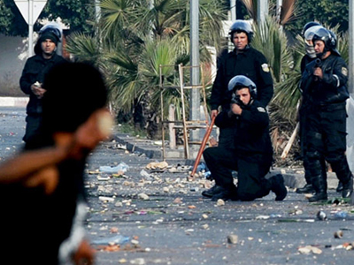 Τυνησία: Πυρά και πυκνοί καπνοί στο κέντρο της Τύνιδας