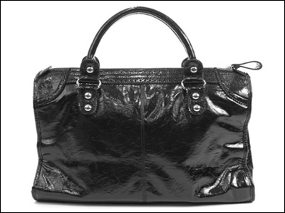 Η «δικαστίνα» ήξερε… και να κλέβει!