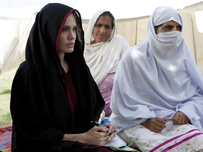 Πανέμορφη και ως πρέσβειρα