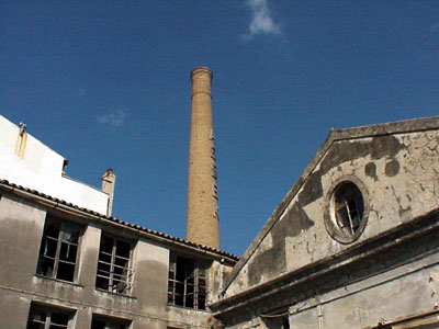 Κίνδυνος για τη δημόσια υγεία το εγκαταλελειμμένο ελαιουργείο