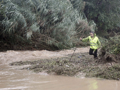 Επιβεβαιώνει η Πυροσβεστική τον εντοπισμό πτώματος