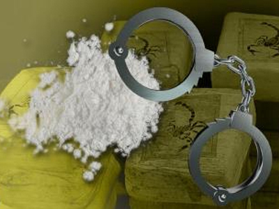 Συνέλαβαν αλλοδαπούς για κατοχή ναρκωτικών