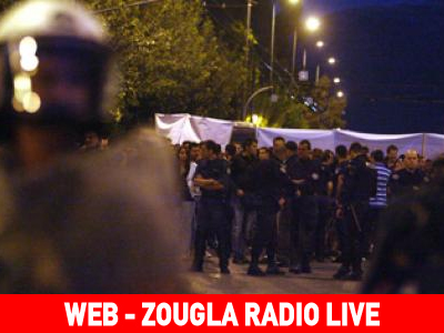 Επιχείρηση «εκκαθάρισης» στην πλατεία Επιχείρηση «εκκαθάρισης» στην πλατεία