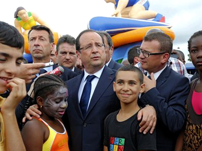 Francois Hollande: 5 δις ευρώ για να απασφαλίσει μια «βόμβα»