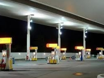 Ξάφρισαν οδηγό φορτηγού σε βενζινάδικο