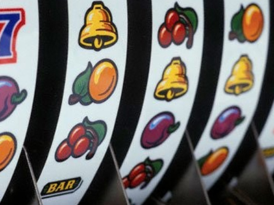 Πειραιάς: Τρεις συλλήψεις για «φρουτάκια»