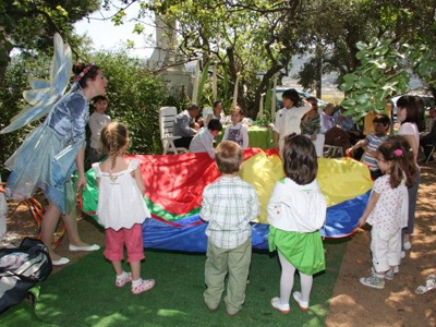Τους ενόχλησε το παιδικό πάρτι και κάλεσαν την Αστυνομία
