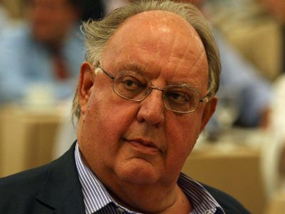 Ο Θ. Πάγκαλος «ξαναχτυπά»