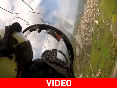 Η αποχαιρετιστήρια πτήση των «Red Arrows»