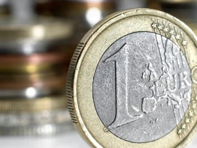 Eurostat: Μειώθηκαν κατά 1% οι τιμές καταναλωτή