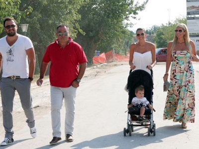 Η πρώτη τους εμφάνιση