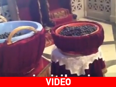 Μοίρασαν σταφύλια στην εκκλησία