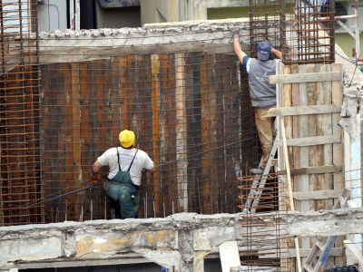 Στο «κόκκινο» η ανασφάλιστη εργασία Στο «κόκκινο» η ανασφάλιστη εργασία