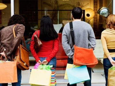 Τέλος Οκτωβρίου οι αποφάσεις για το άνοιγμα των καταστημάτων