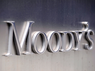 Moody’s: Υποβάθμισε την πιστοληπτική ικανότητα της Ιταλίας
