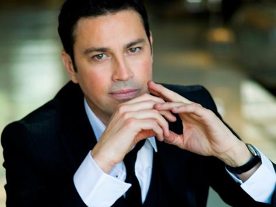 «Με ανοιχτά φτερά» ανά την Ελλάδα ο Μάριος Φραγκούλης