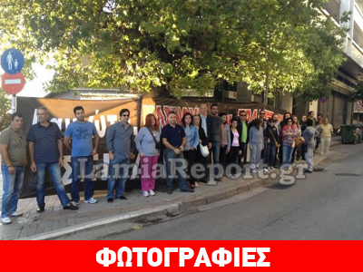 Συνεχίζουν την απεργία πείνας έξω από την Συνεταιριστική Τράπεζα Λαμίας