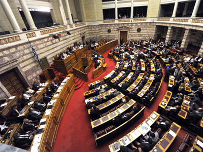 Tα πήραν όλα κι έφυγαν 30 υπάλληλοι της Βουλής