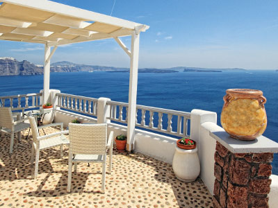 Ξένοι επενδυτές στην ελληνική αγορά ακινήτων: Αγοράζουν χωρίς δάνεια