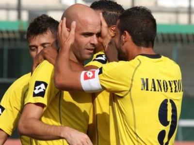 Ξεκουράζει τη μισή ομάδα ο Μαντζουράκης