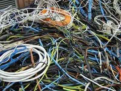 Ηράκλειο: Δεκάδες μέτρα καλωδίων έκαναν φτέρα
