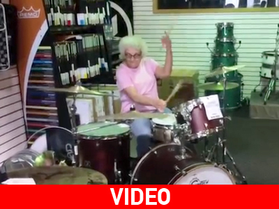 Θεοπούλα ή ντράμερ;