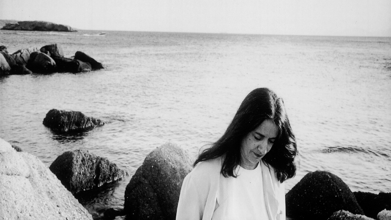 Η ΕΛΕΝΗ ΚΑΡΑΪΝΔΡΟΥ ΣΤΟ ΔΗΜΟΤΙΚΟ ΘΕΑΤΡΟ ΠΕΙΡΑΙΑ