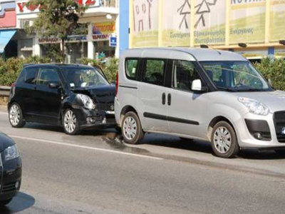 Καραμπόλα στην Ε.Ο. Αθηνών – Λαμίας