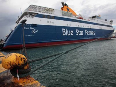 Τηλεφώνημα για βόμβα σε πλοίο για Πάρο