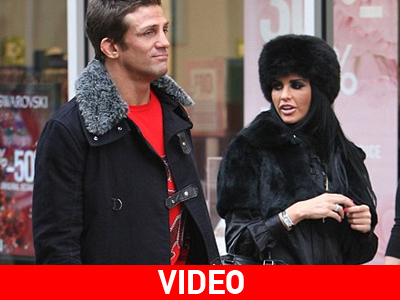 Πλήρωνε τώρα… Alex!