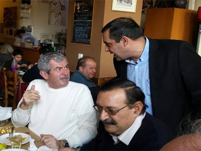 Στα Μανιάτικα ο Κώστας Κατσαφάδος