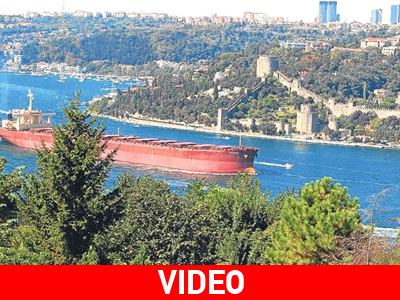 «Γιγαντιαία» διέλευση από τα στενά του Βοσπόρου